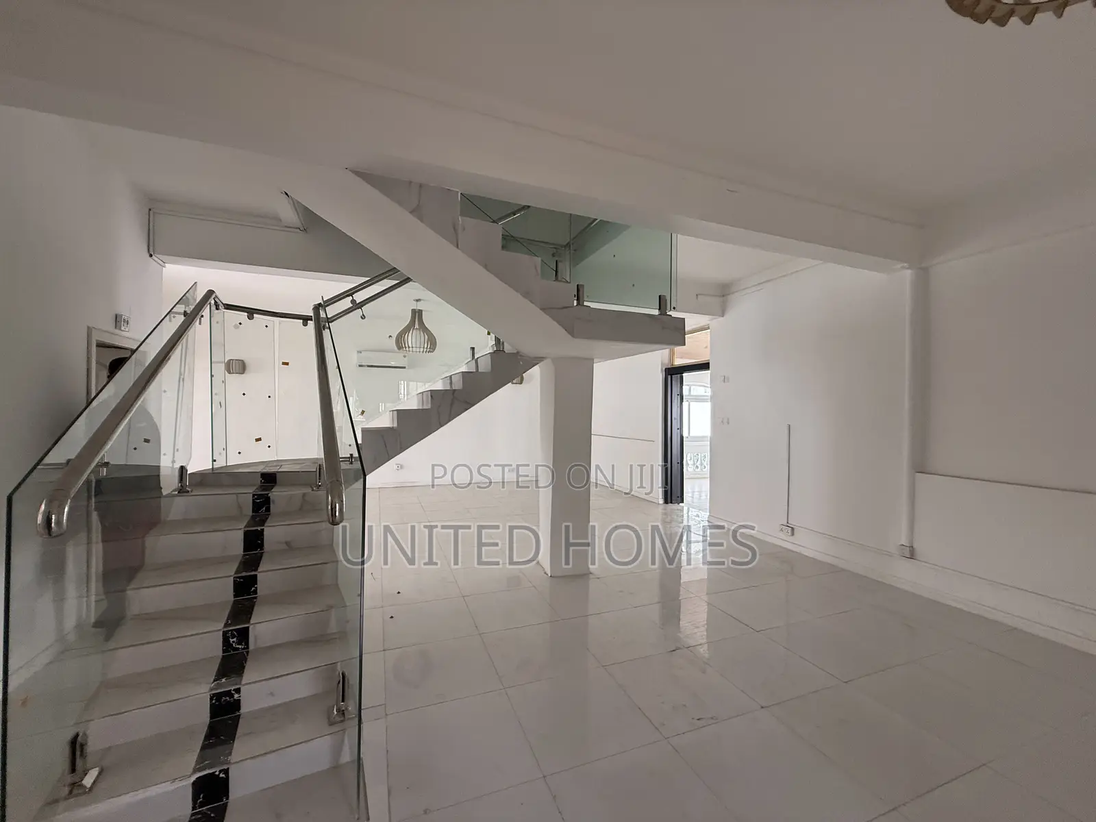 7bdrm House in Labone for rent