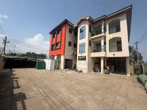 3bdrm Bedsitter in Awoshie Alang for rent