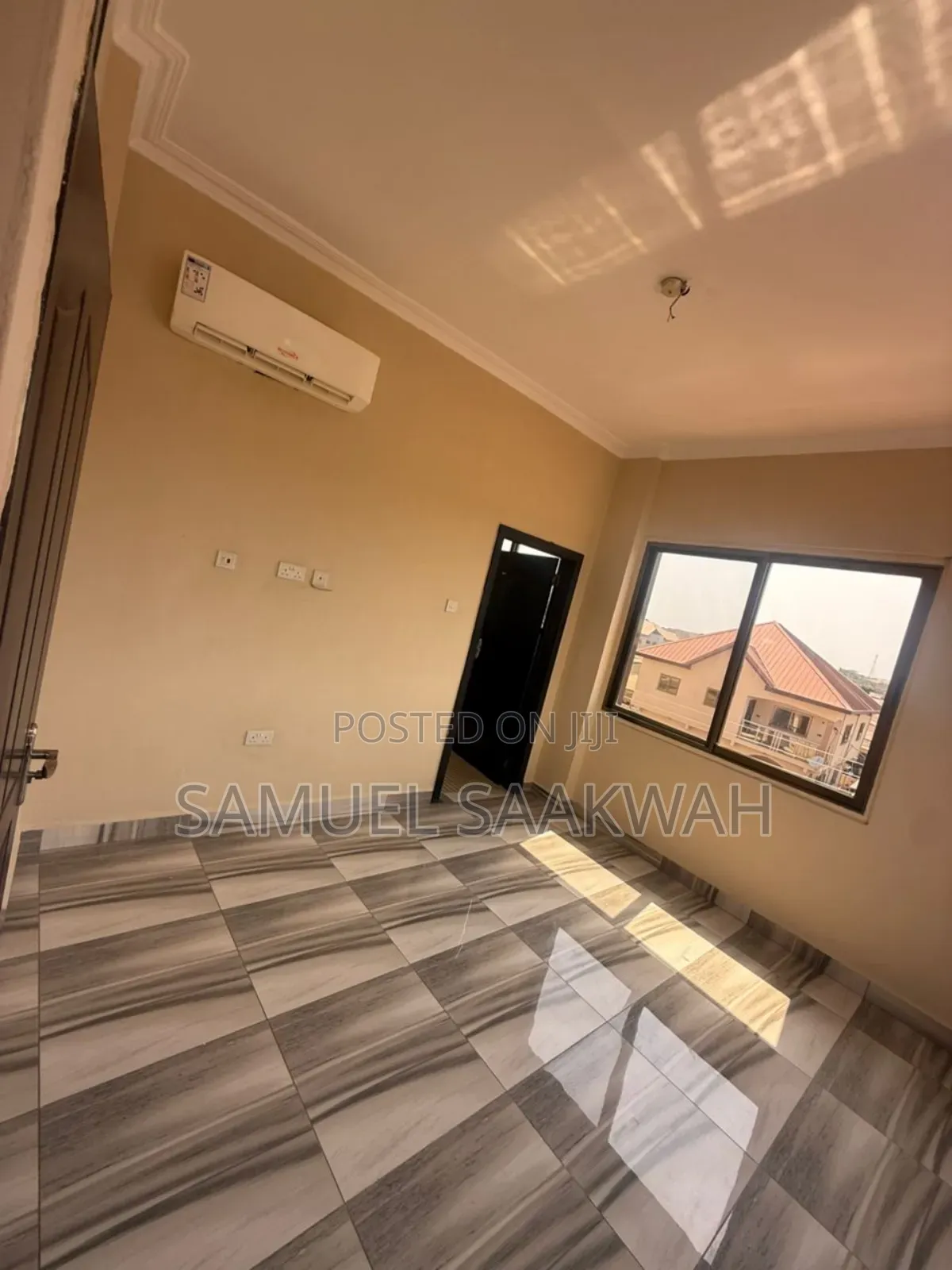 3bdrm Bedsitter in Awoshie Alang for rent