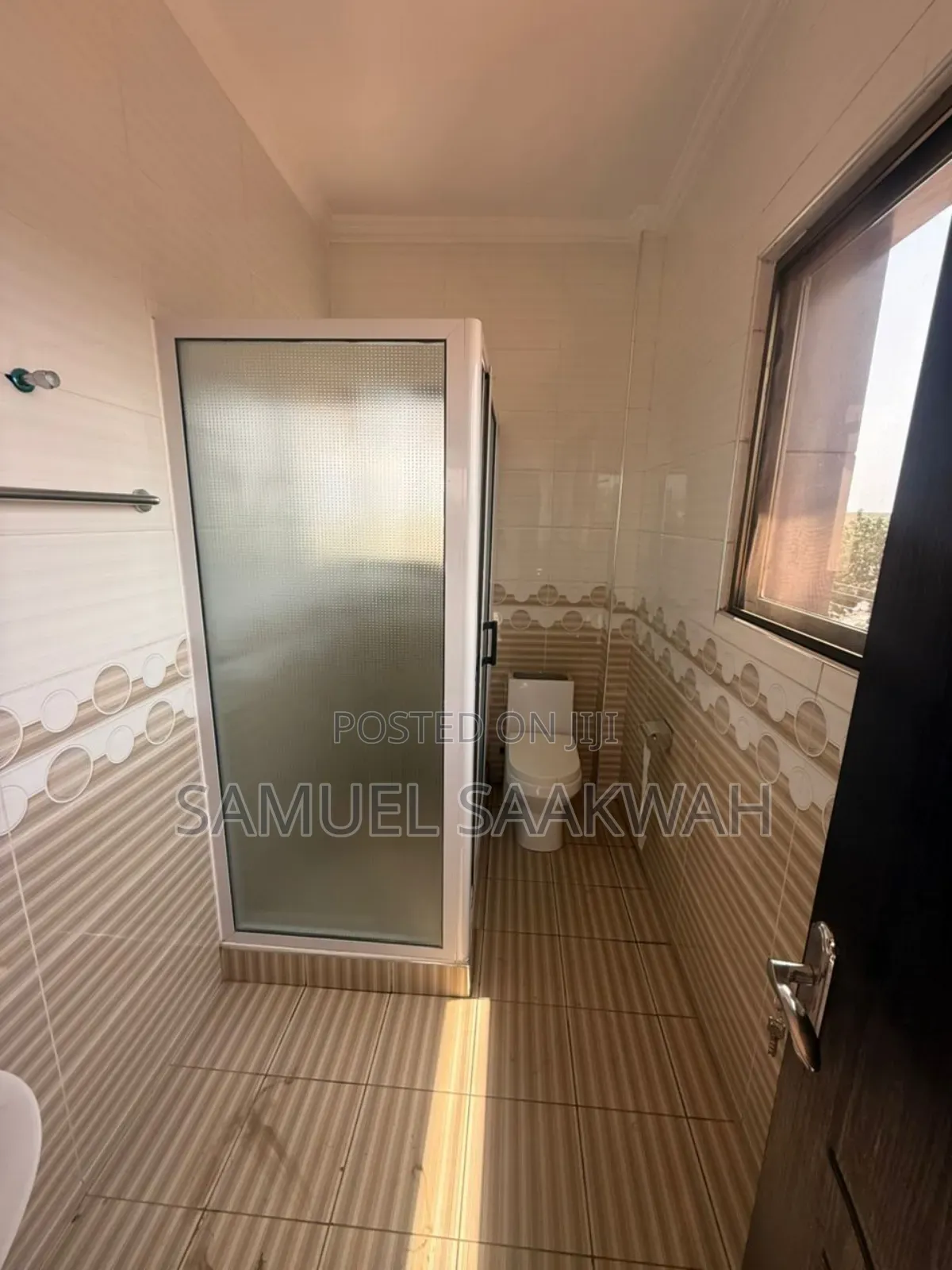 3bdrm Bedsitter in Awoshie Alang for rent