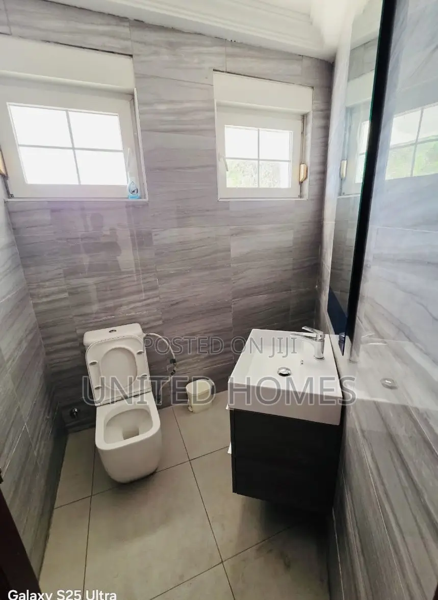 5bdrm House in East Legon for rent
