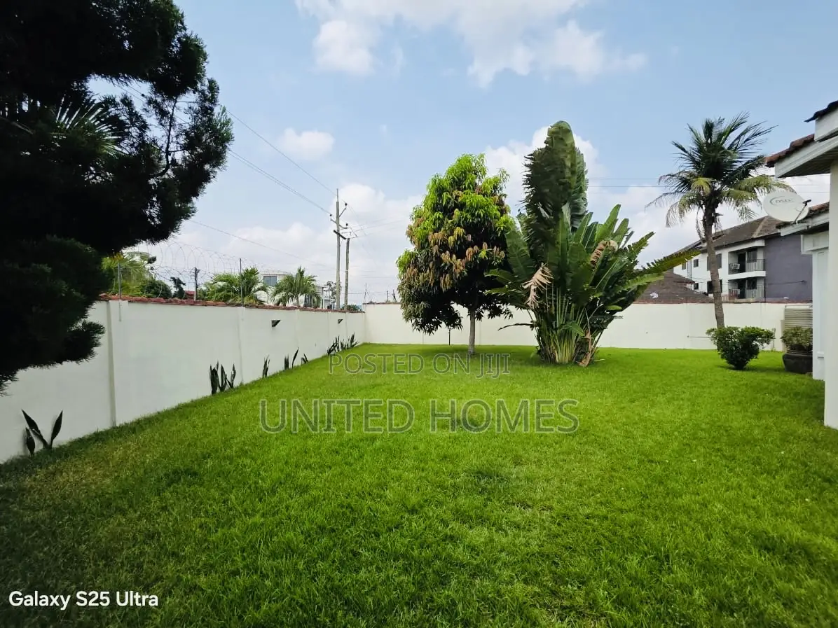 5bdrm House in East Legon for rent