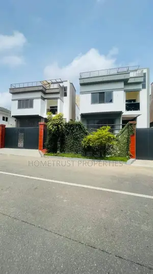 4bdrm Duplex in Aburi Peduase for sale