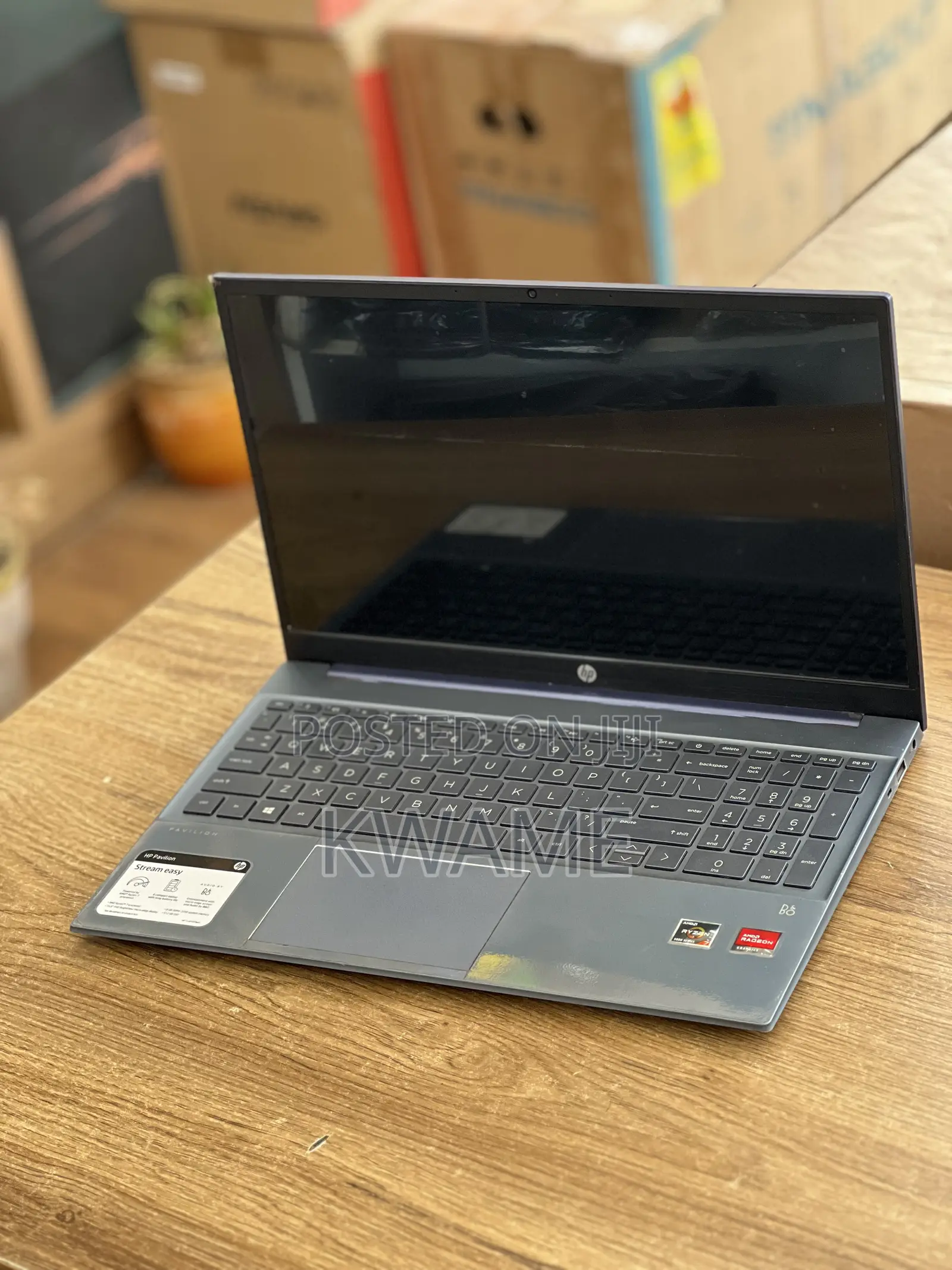 Laptop HP Pavilion 15 8GB AMD Ryzen 7 SSD 256GB