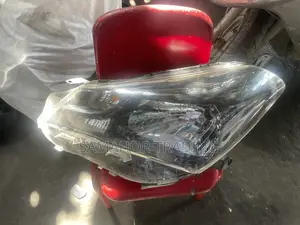 Toyota Vitz 2015 Left Headlights