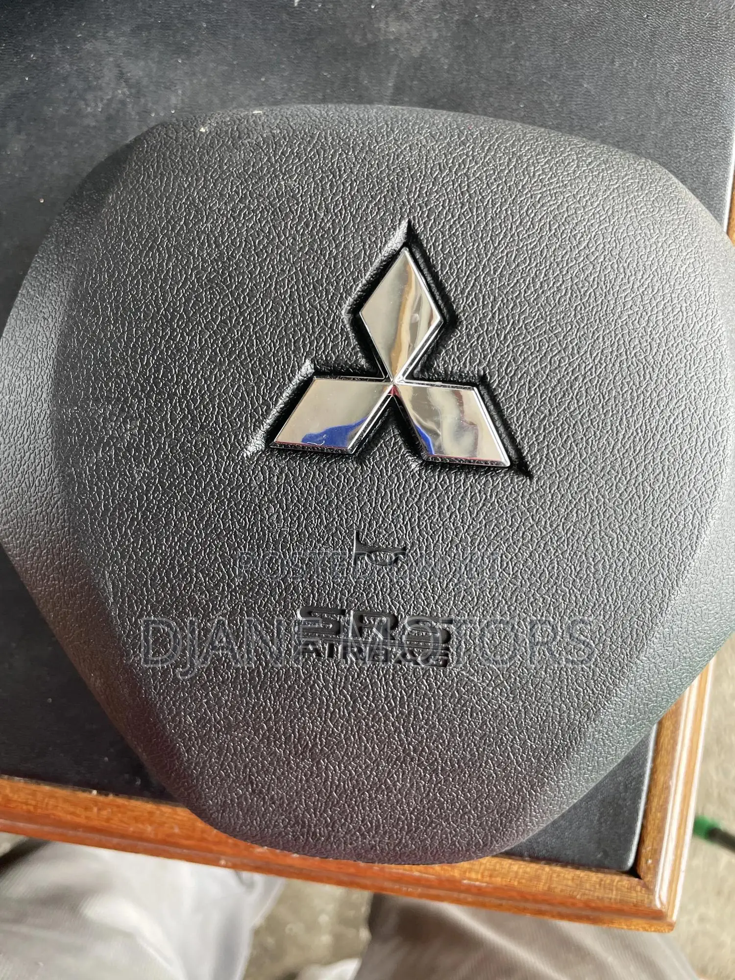 Mitsubishi Outlander 2016-2023 Airbag Cover
