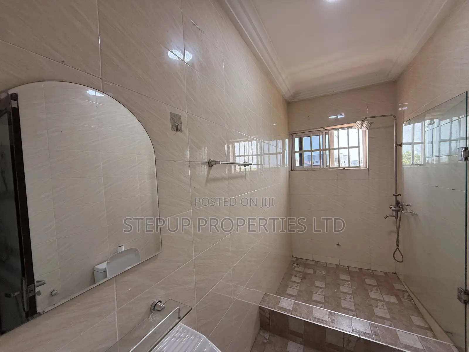 2bdrm Apartment in Adjiringanor, Ability for rent