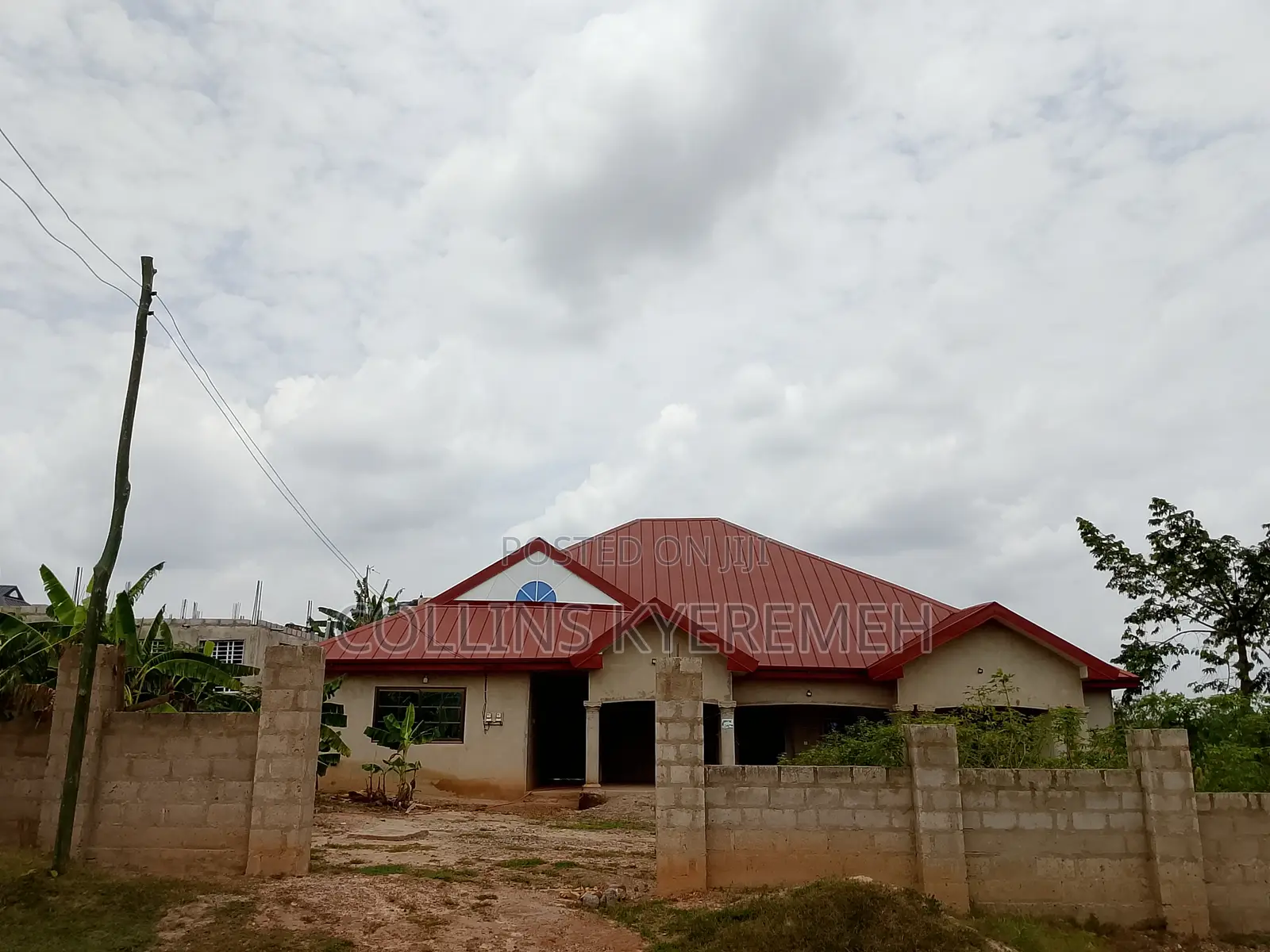5bdrm House in Abuakwa, Kumasi Metropolitan for sale