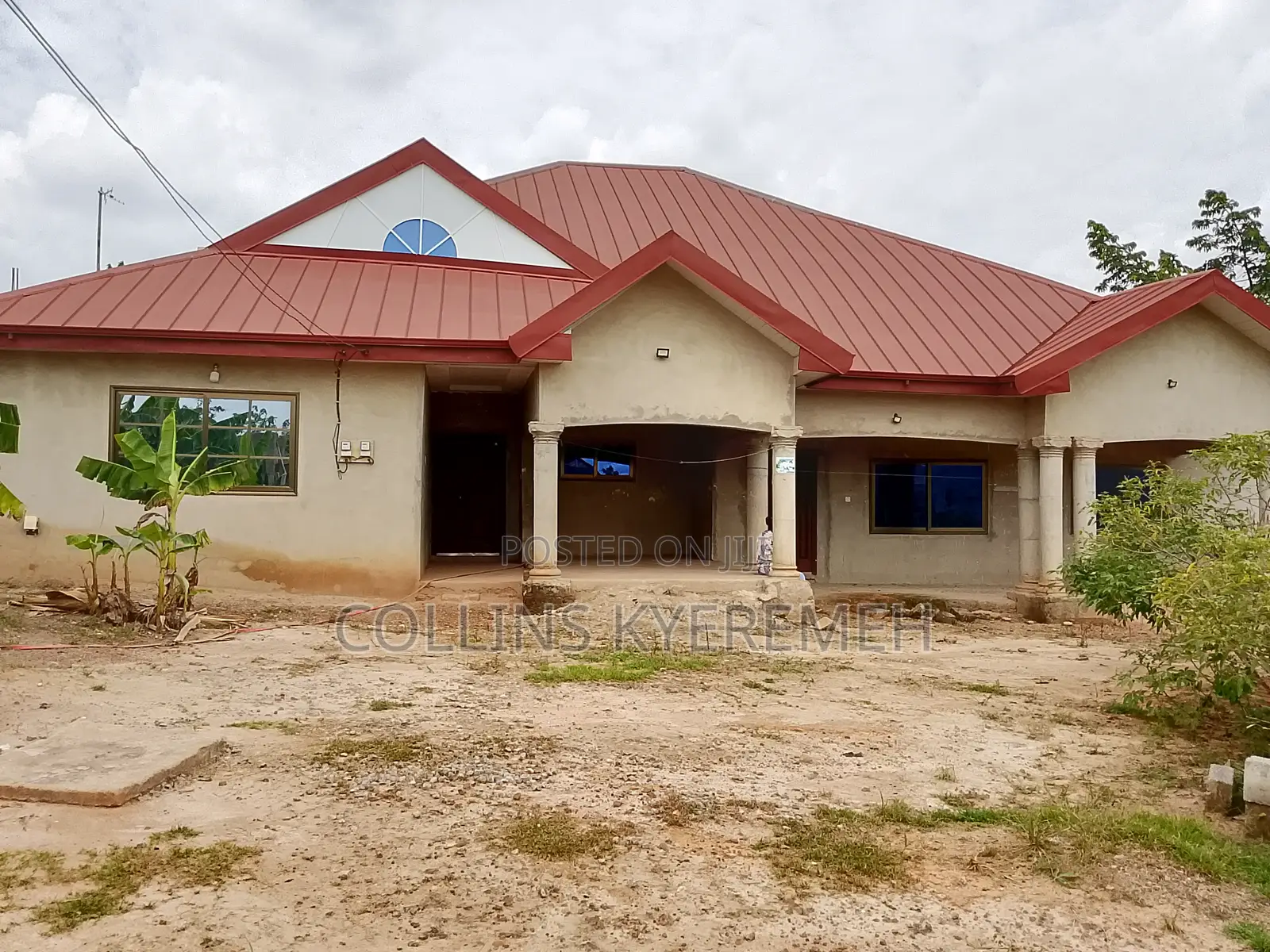 5bdrm House in Abuakwa, Kumasi Metropolitan for sale