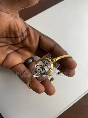 Gucci Gold Watch