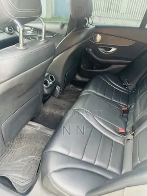 Mercedes-Benz C300 2016 Silver
