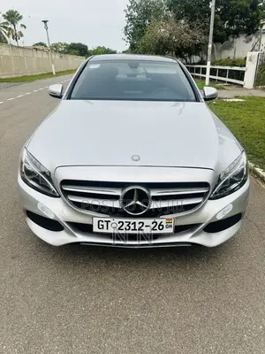 Mercedes-Benz C300 2016 Silver