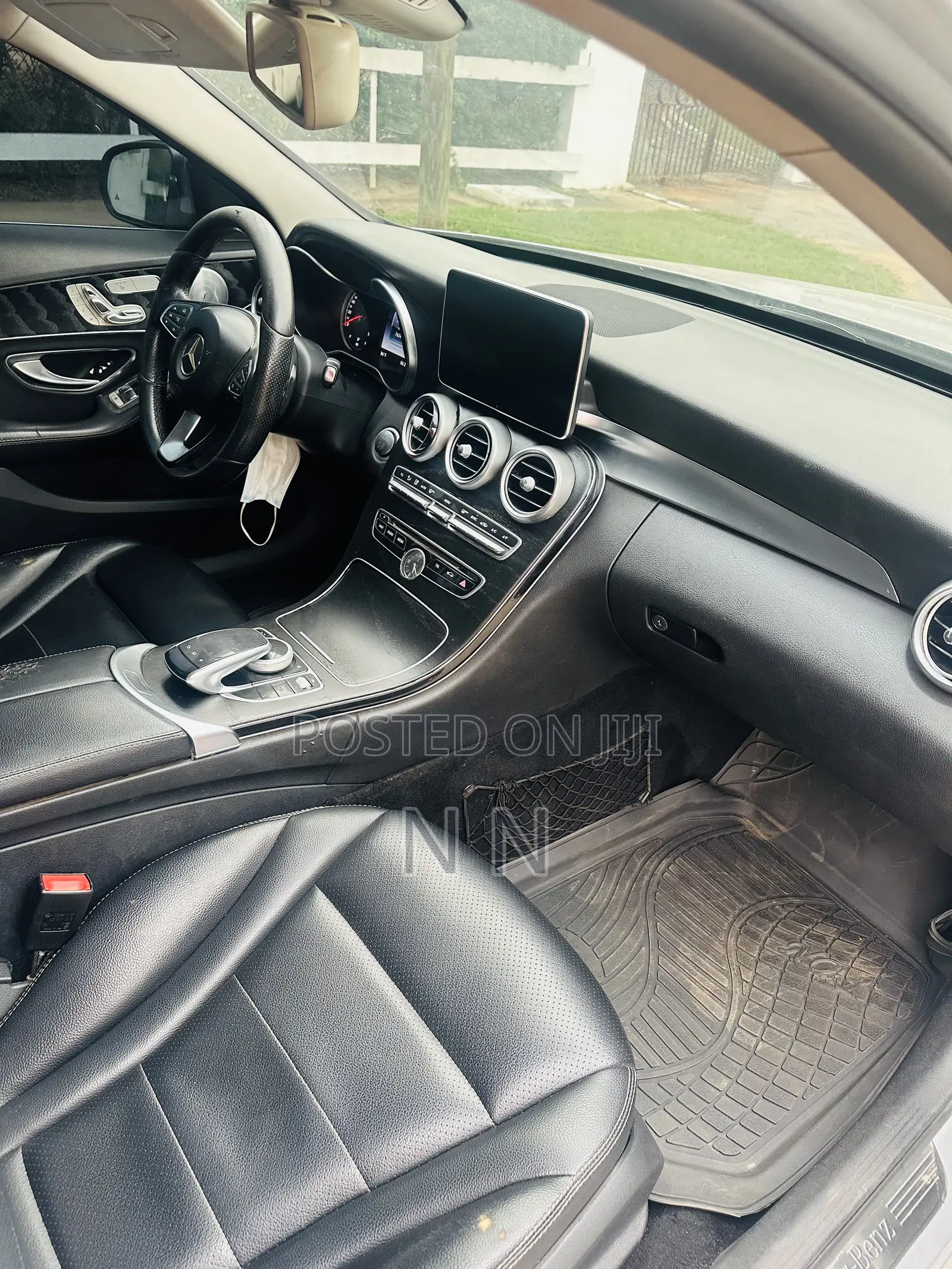 Mercedes-Benz C300 2016 Silver
