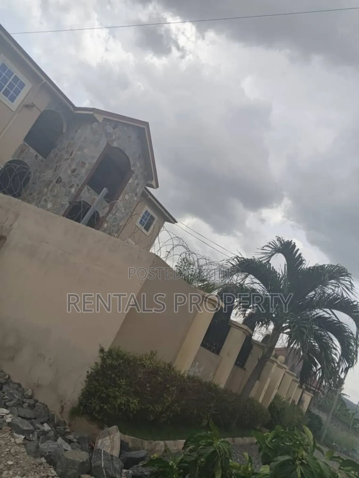 3bdrm Apartment in Pentecost for rent