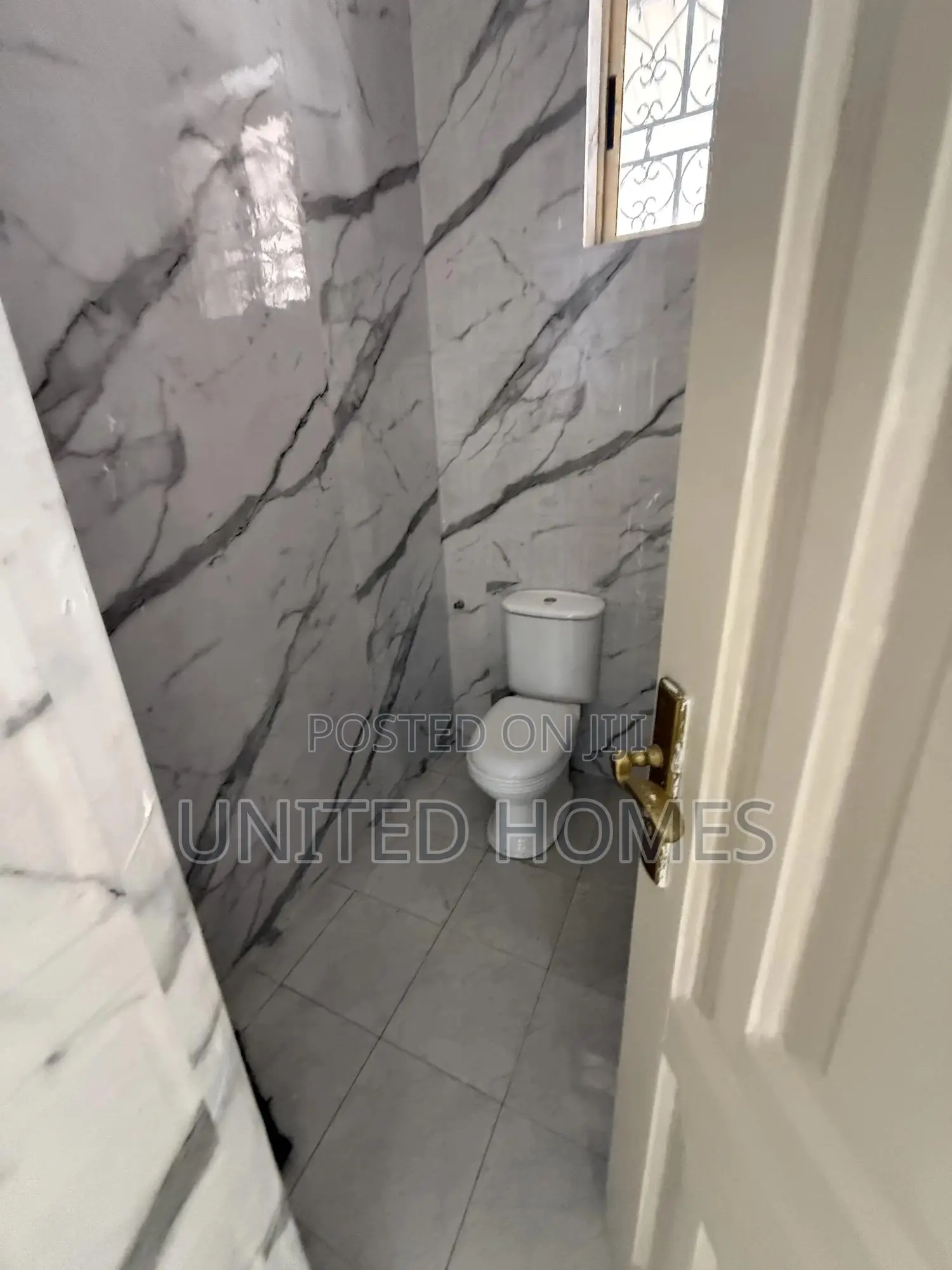 7bdrm House in Labone for rent