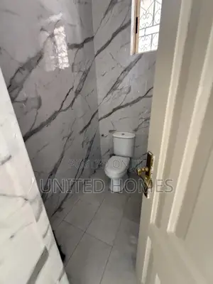 7bdrm House in Labone for rent