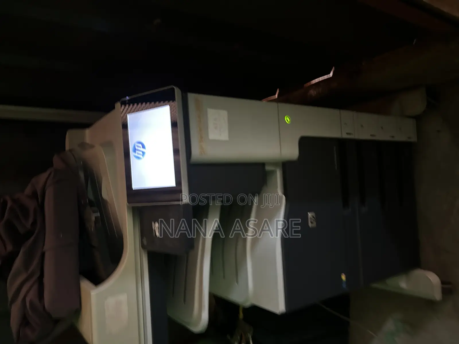 Hp Color Laserjet MFP M775m