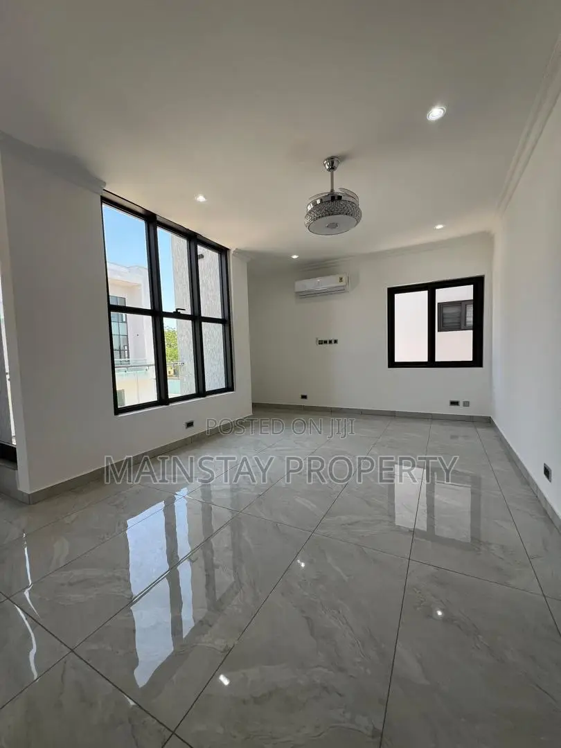 4bdrm Townhouse / Terrace in Mainstay Estates, East Legon for rent