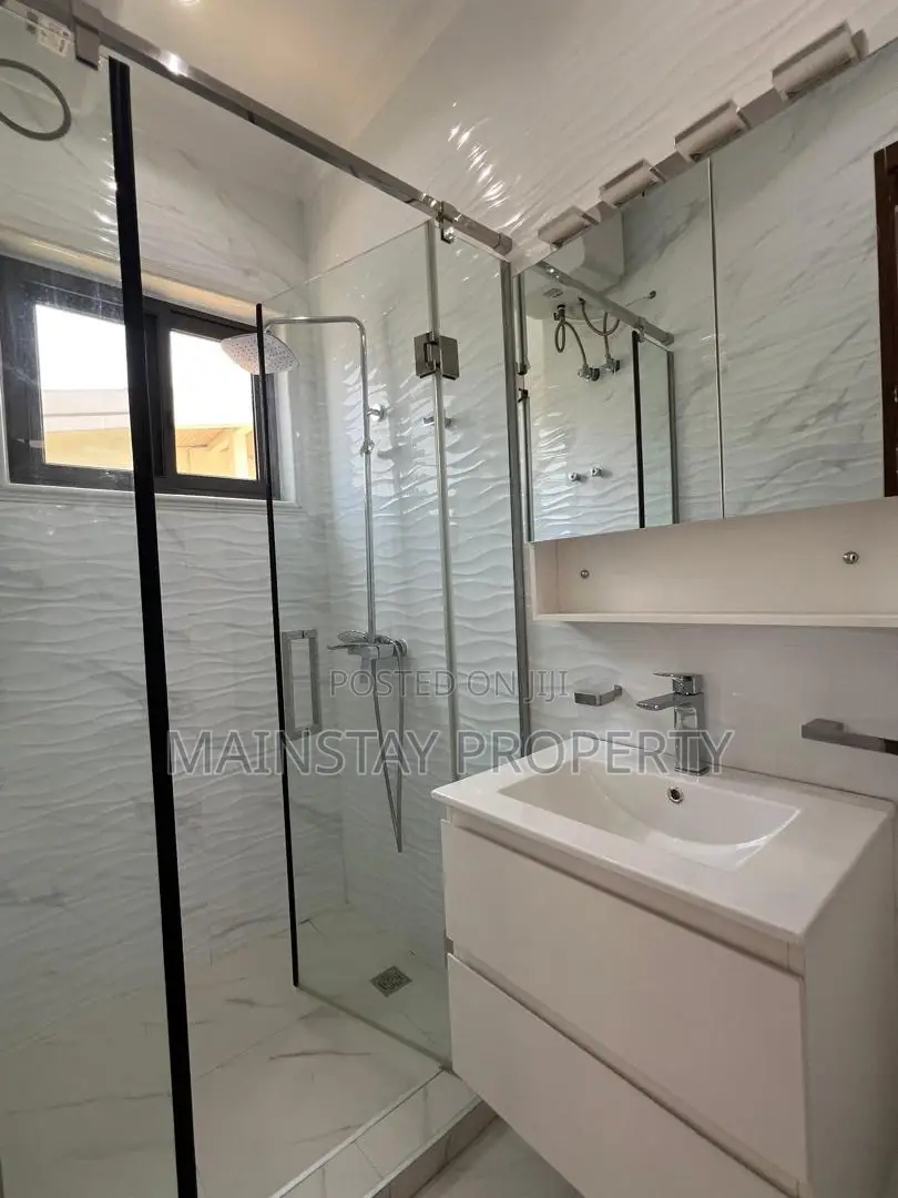 4bdrm Townhouse / Terrace in Mainstay Estates, East Legon for rent