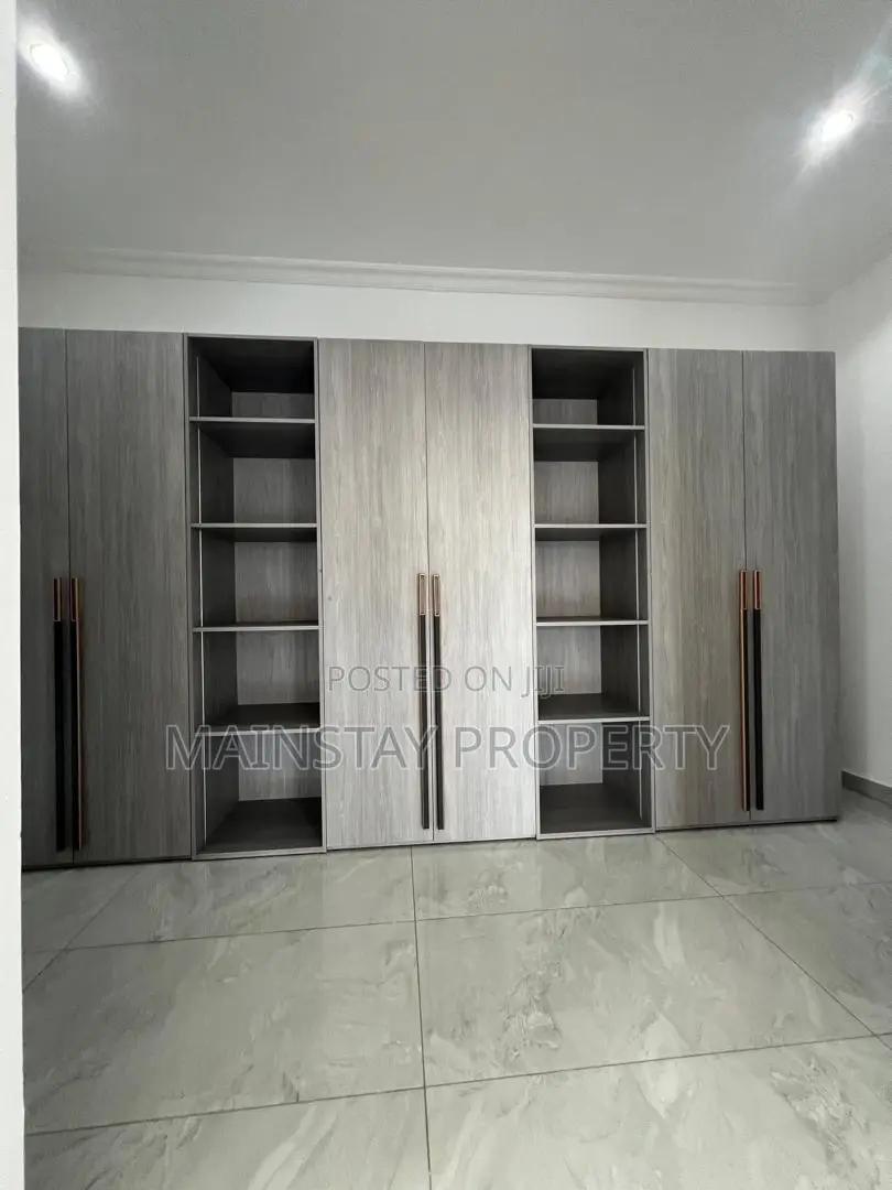 4bdrm Townhouse / Terrace in Mainstay Estates, East Legon for rent