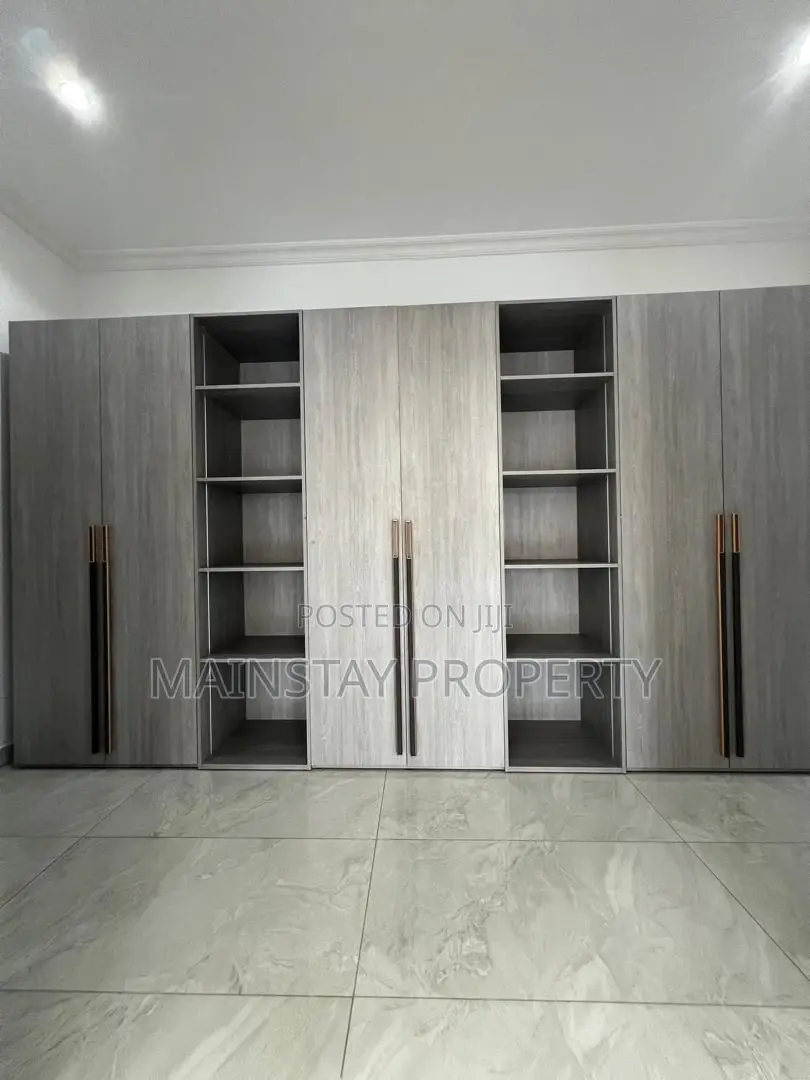 4bdrm Townhouse / Terrace in Mainstay Estates, East Legon for rent