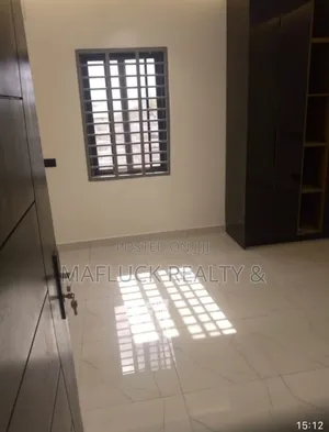 3bdrm House in Lakeside Estate for sale