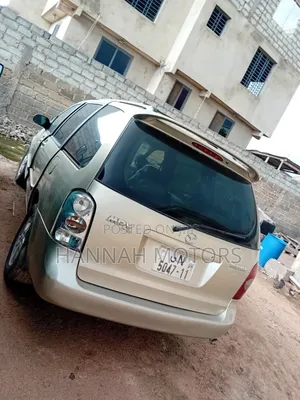 Mazda MPV 2005 Gold