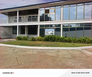 8bdrm Mansion in Cantonments, Acquinas for rent