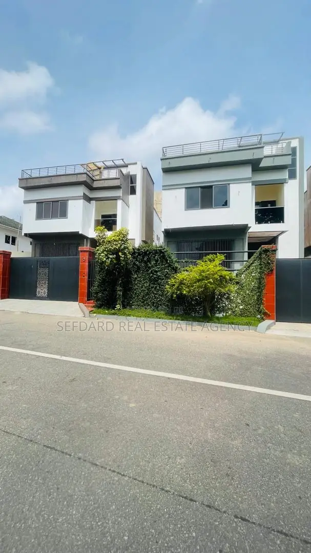 4bdrm Duplex in Sefdard Properties, Aburi for sale