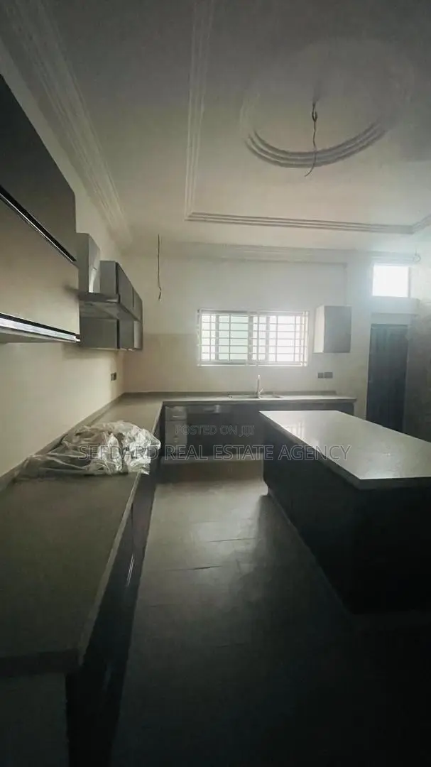 4bdrm Duplex in Sefdard Properties, Aburi for sale
