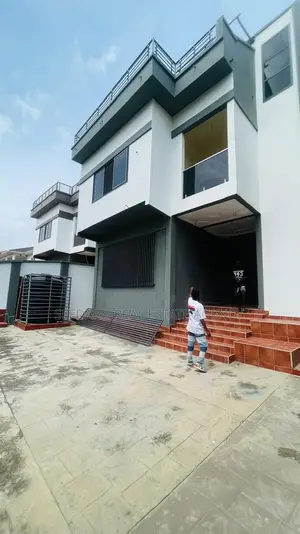 4bdrm Duplex in Sefdard Properties, Aburi for sale