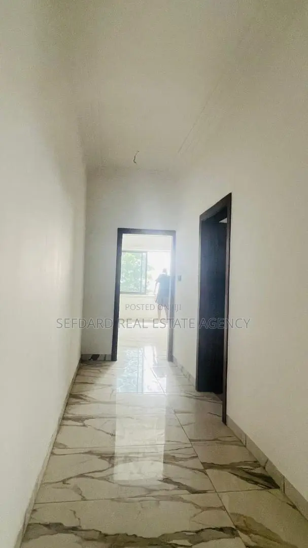 4bdrm Duplex in Sefdard Properties, Aburi for sale