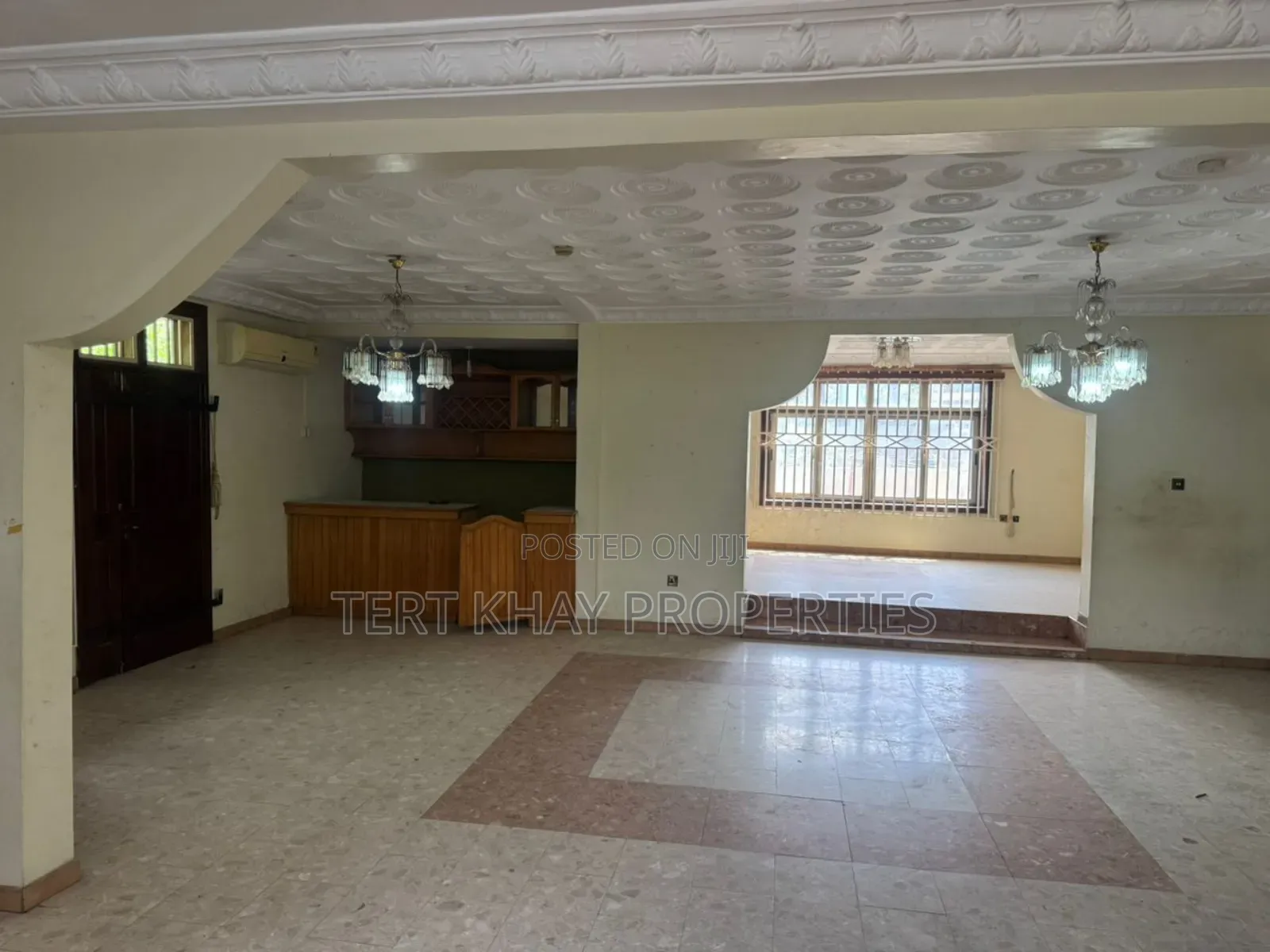 6bdrm House in Achimota for sale