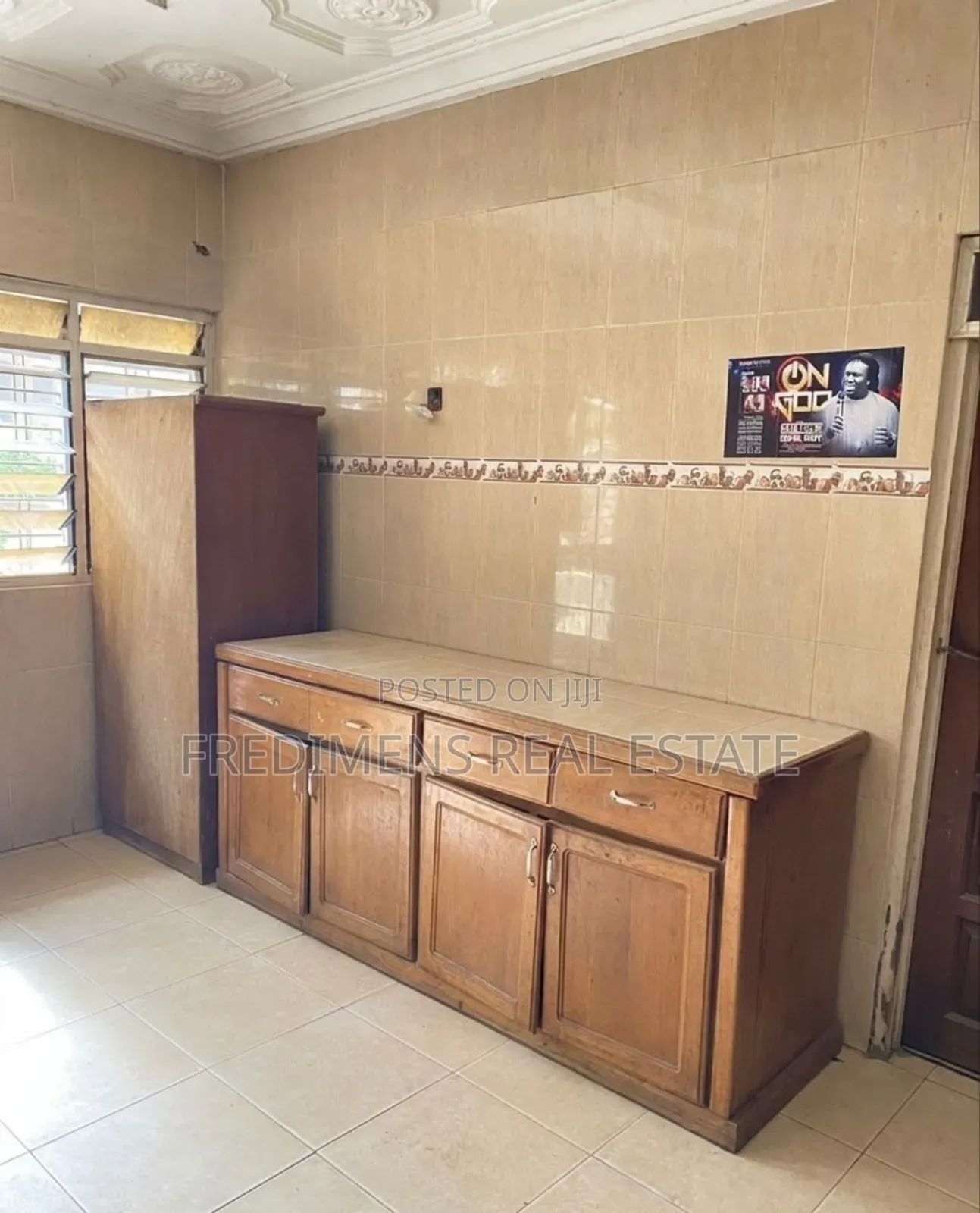 9bdrm House in Fredimens Real, Ejisu-Juaben Municipal for rent