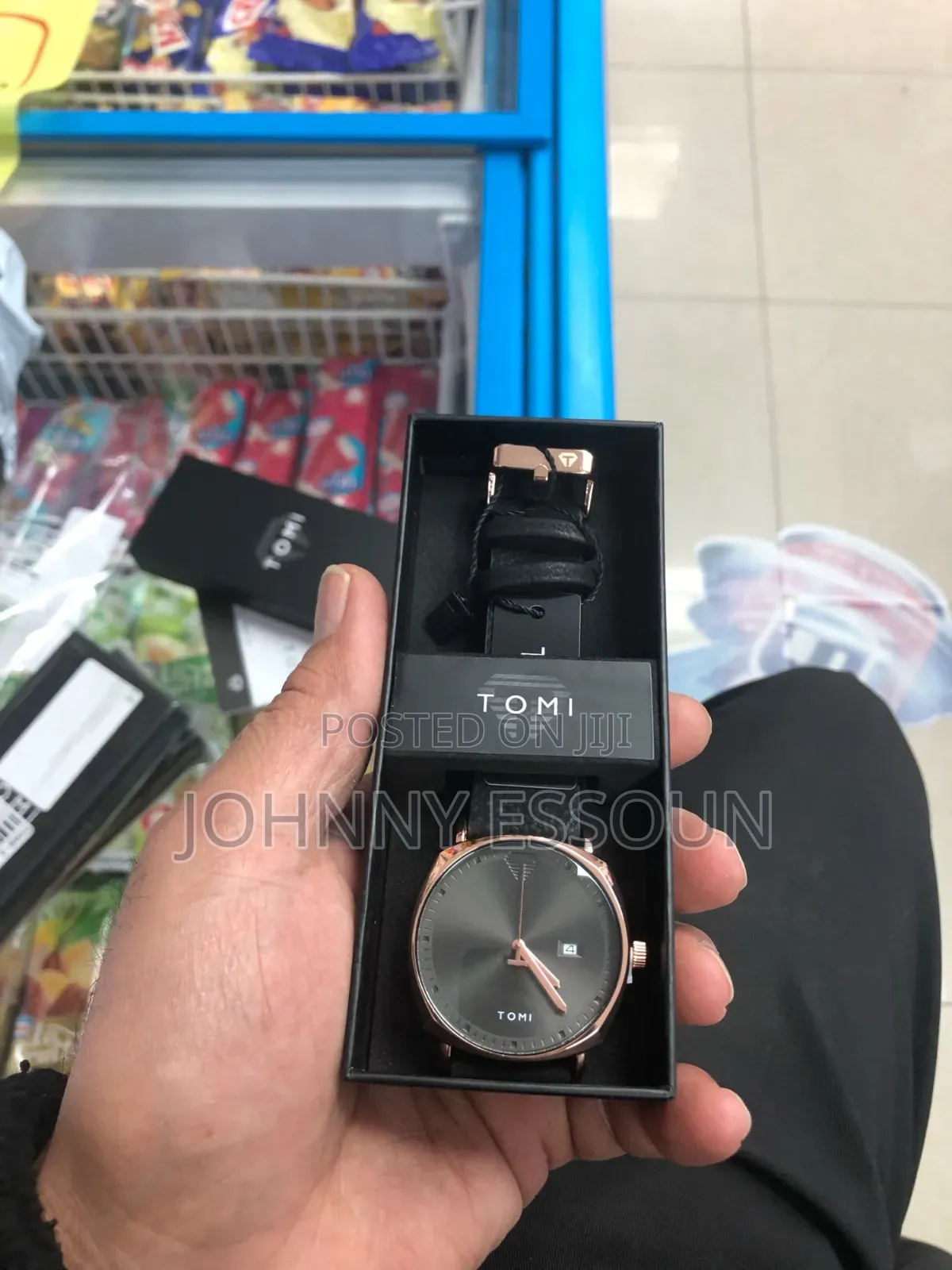 Tomi Men's Minimalist Watch