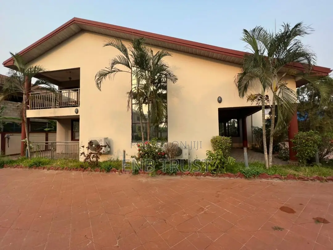 5bdrm Duplex in Weija, Tetegu for sale