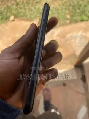 Apple iPhone SE (2022) 128 GB