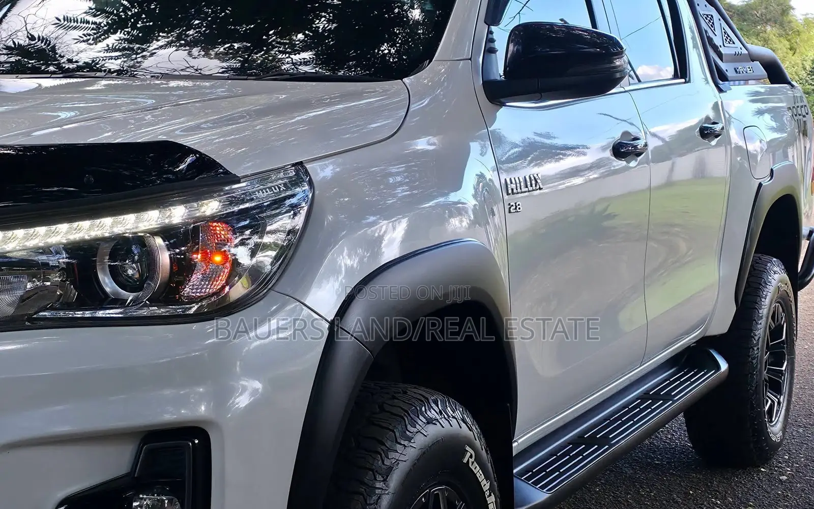 New Toyota Hilux 2025 White