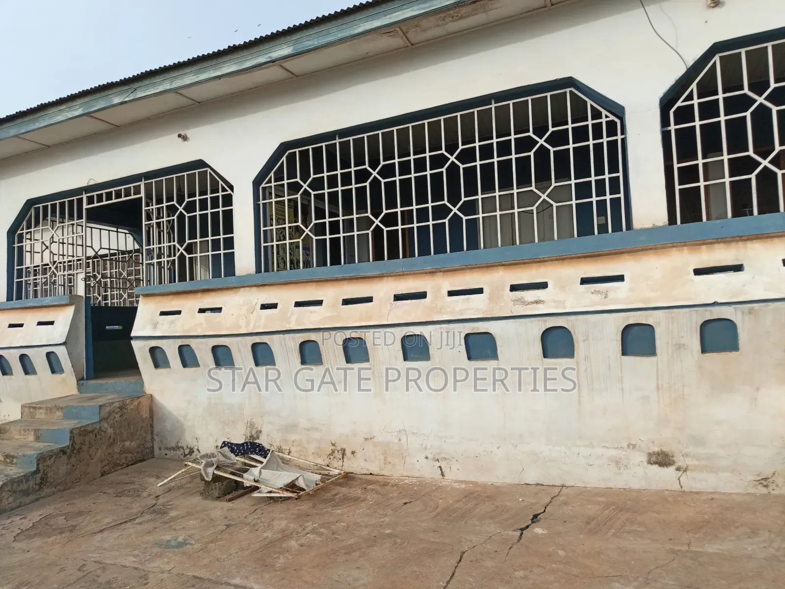 5bdrm House in Meduma, Kumasi Metropolitan for sale