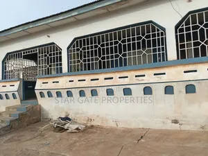 5bdrm House in Meduma, Kumasi Metropolitan for sale