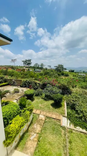5bdrm House in Sefdard Properties, Aburi for sale
