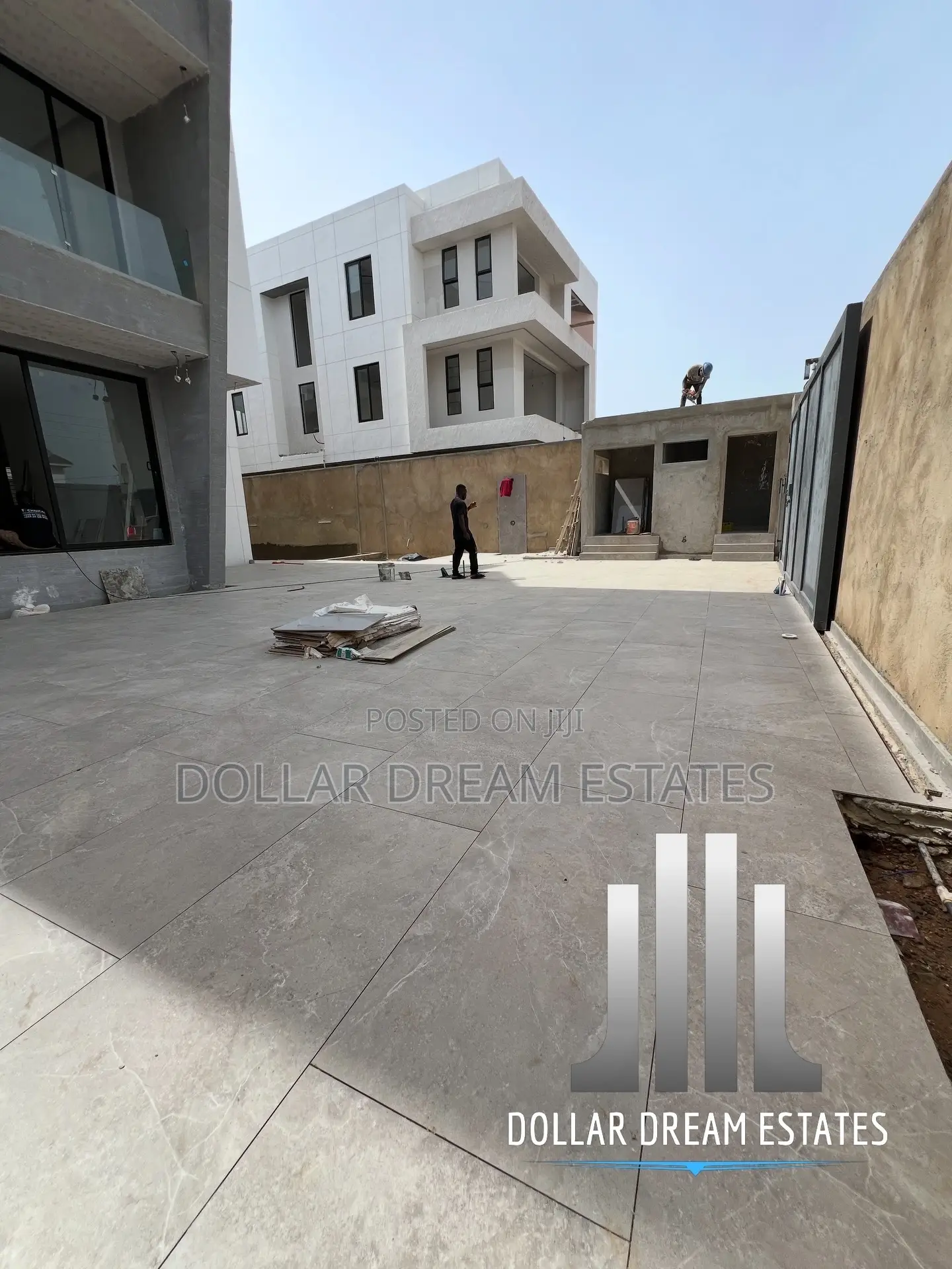 6bdrm House in Airport Residential Area for sale