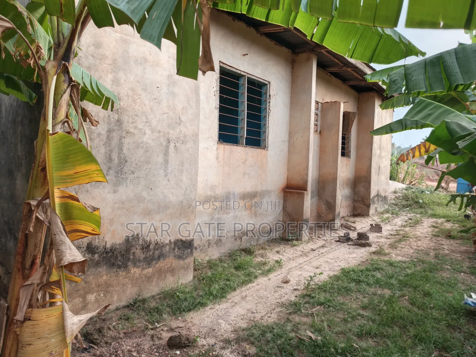 6bdrm House in Kronum Afrancho, Kumasi Metropolitan for sale