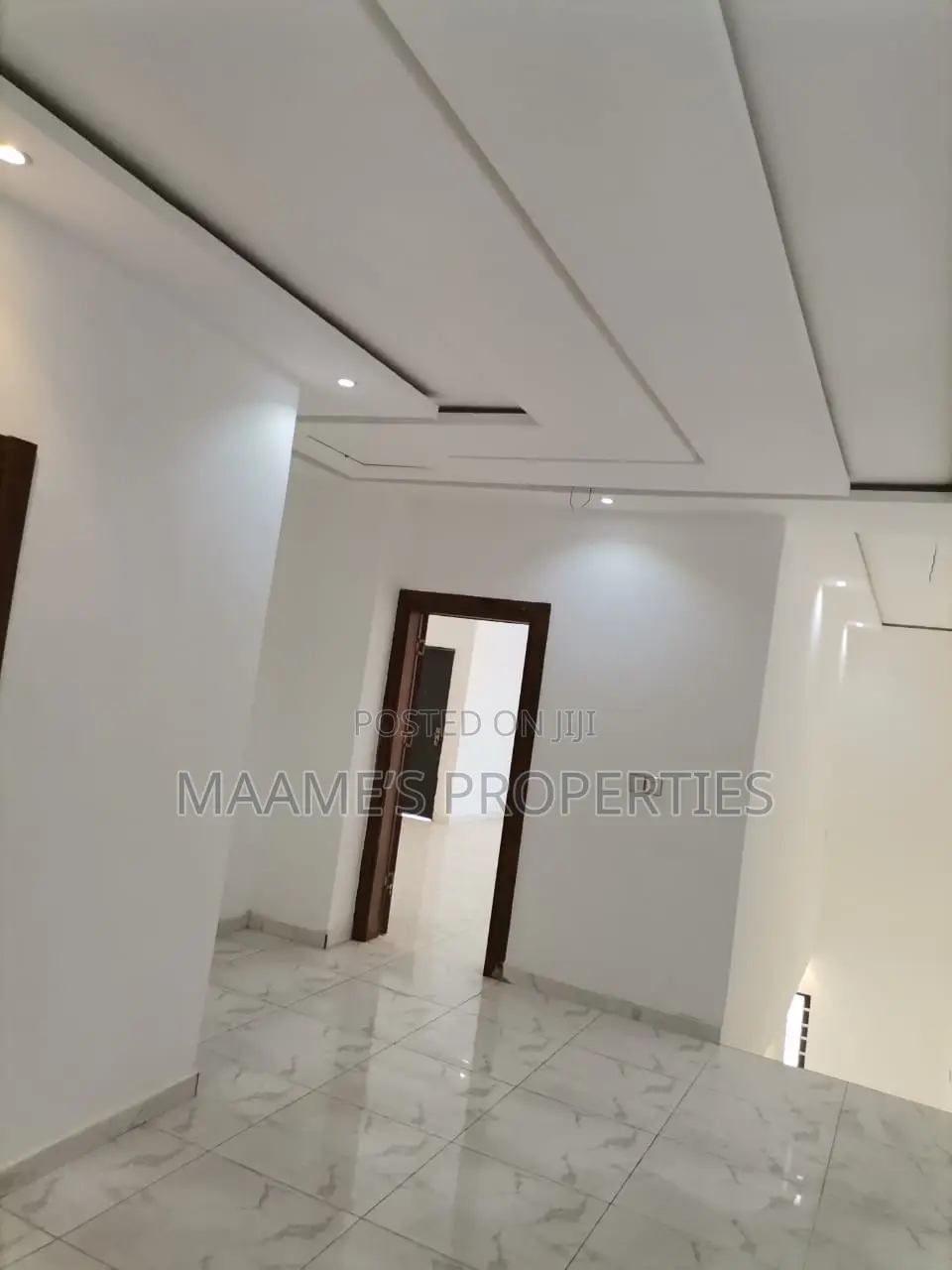 4bdrm Duplex in Oyarifa for rent