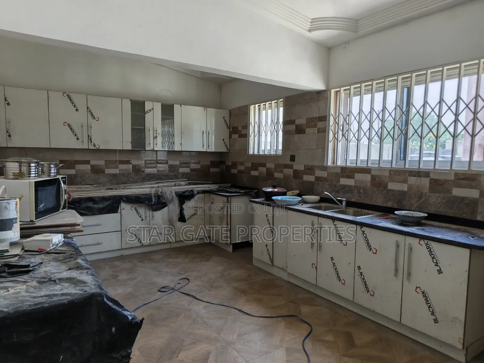 3bdrm House in Near Kumasi Airport for sale