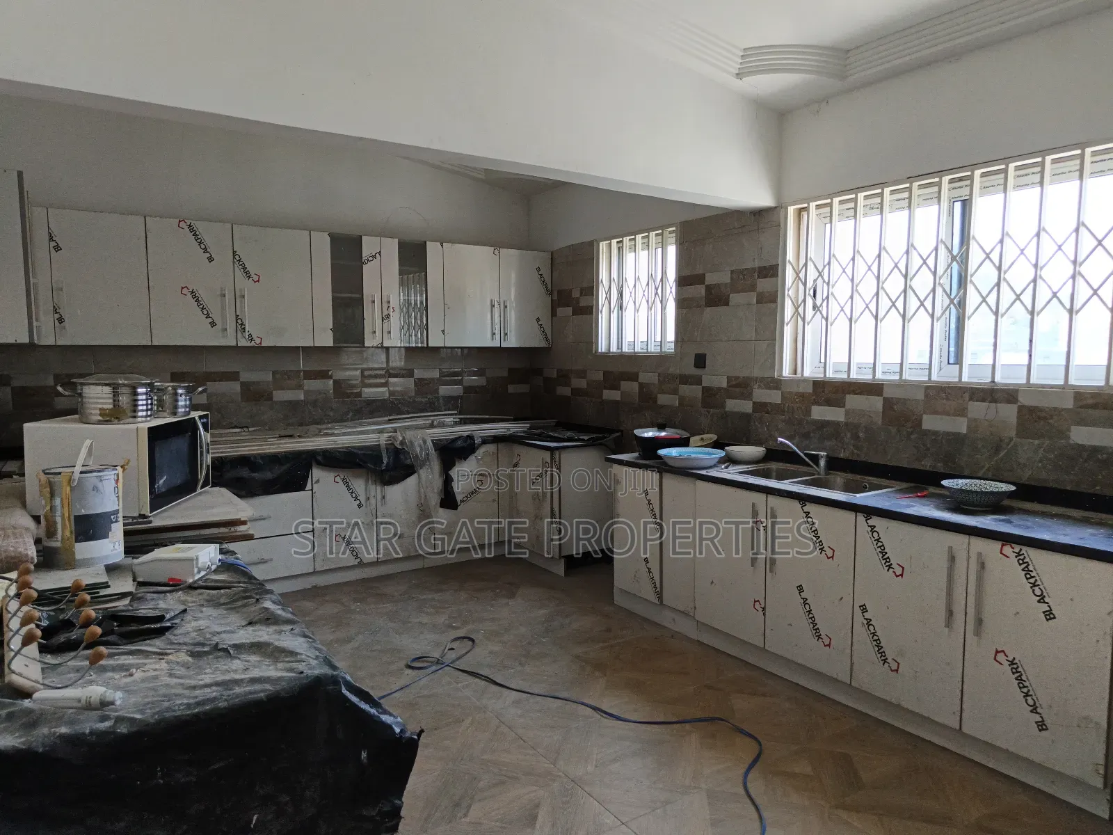 3bdrm House in Near Kumasi Airport for sale