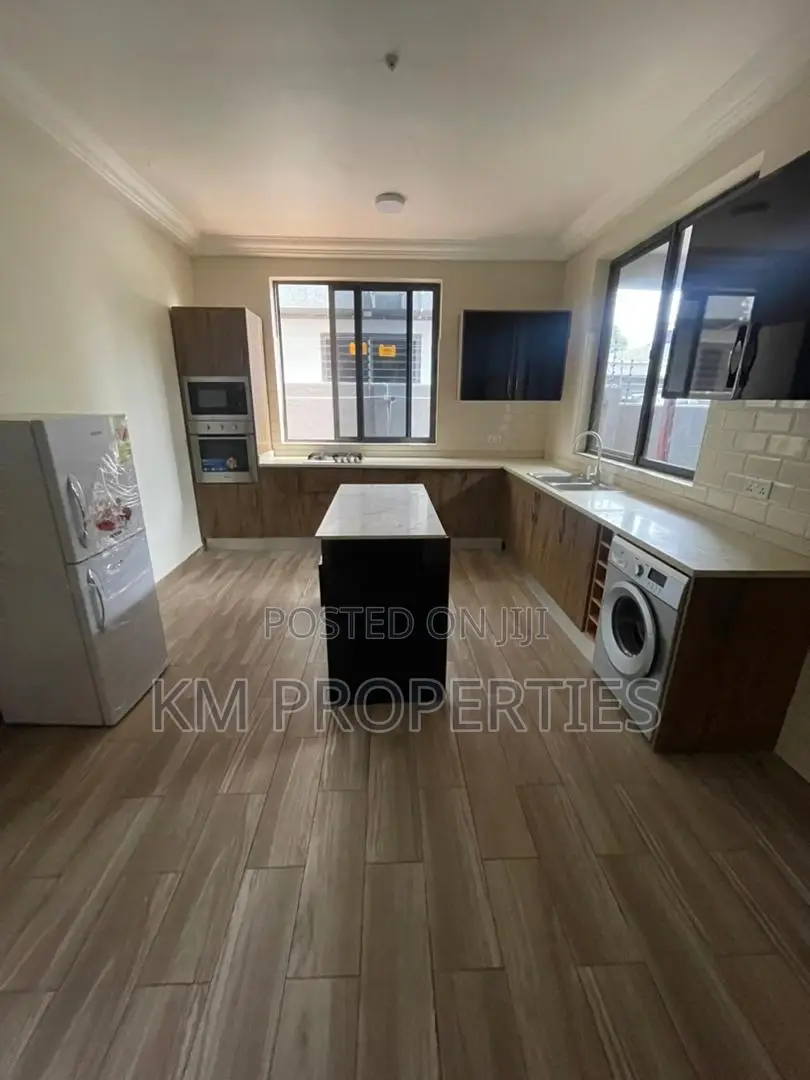 Furnished 3bdrm Duplex in West Legon for rent