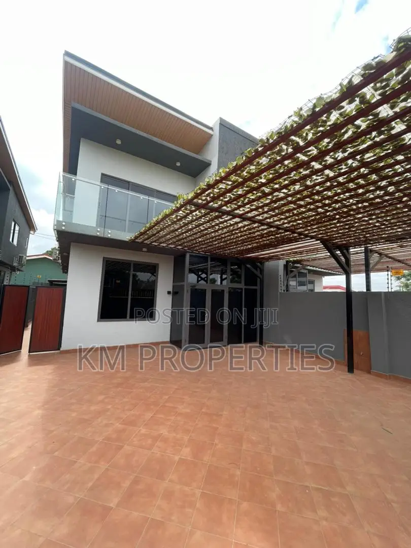 Furnished 3bdrm Duplex in West Legon for rent