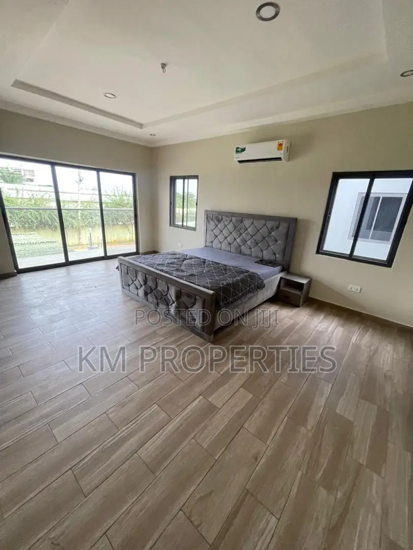Furnished 3bdrm Duplex in West Legon for rent