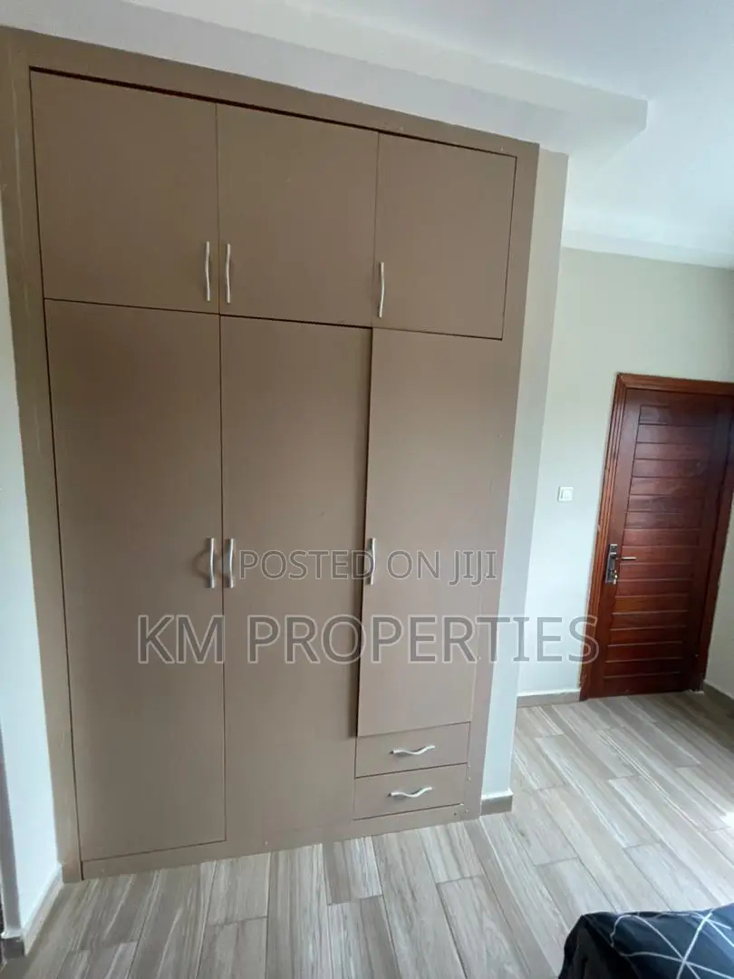Furnished 3bdrm Duplex in West Legon for rent